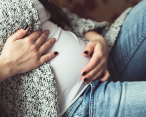 香港验血推荐微信号,精心备孕8个月没怀上医生说我遭遇了排卵障碍，该怎么办