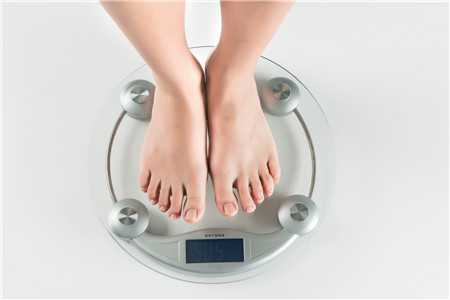 香港微信预约验血,为什么经期体重会增加 经期变胖正常吗？